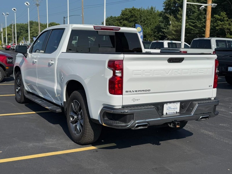 Chevrolet Silverado 1500 Vehicle Full-screen Gallery Image 06