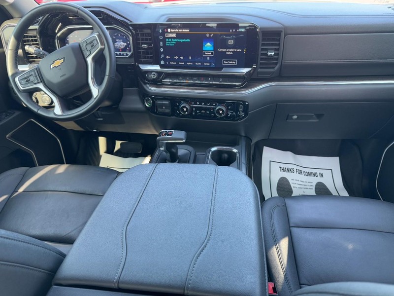 Chevrolet Silverado 1500 Vehicle Full-screen Gallery Image 11