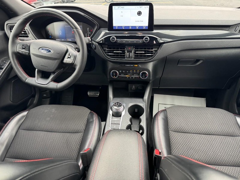 Ford Escape Vehicle Full-screen Gallery Image 11