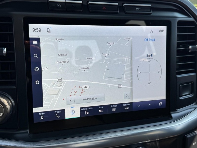 Ford F-150 Vehicle Full-screen Gallery Image 22