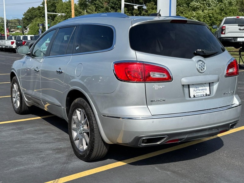 Buick Enclave Vehicle Full-screen Gallery Image 06