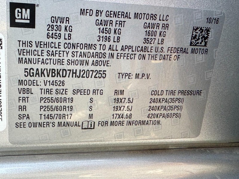 Buick Enclave Vehicle Full-screen Gallery Image 26