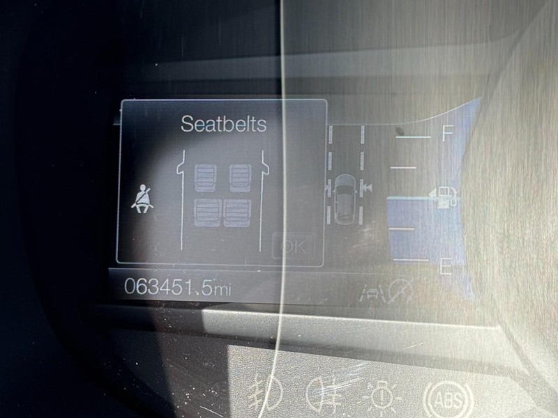 Ford Edge Vehicle Full-screen Gallery Image 18