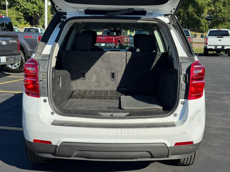 Chevrolet Equinox Vehicle Full-screen Gallery Image 05