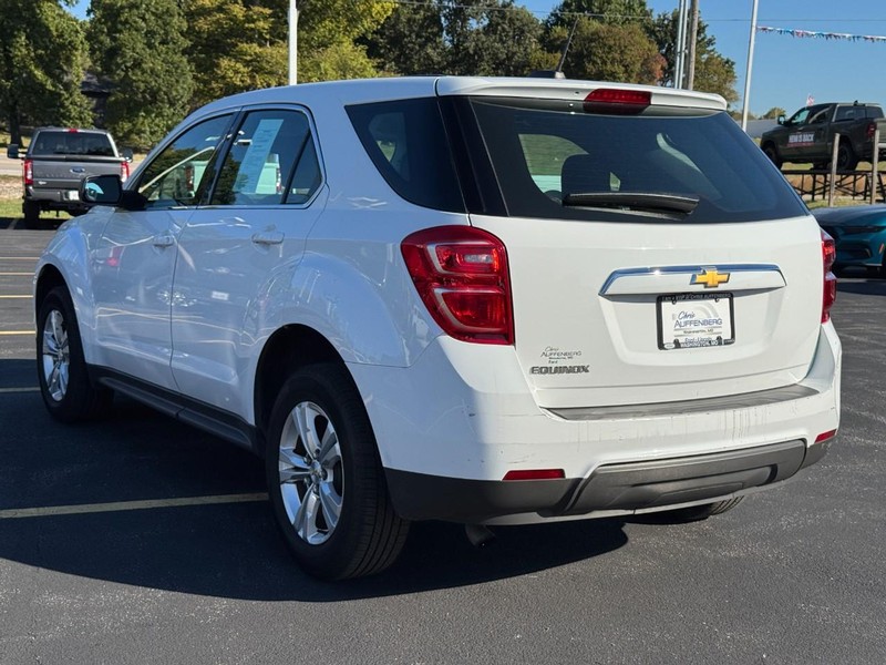 Chevrolet Equinox Vehicle Full-screen Gallery Image 06