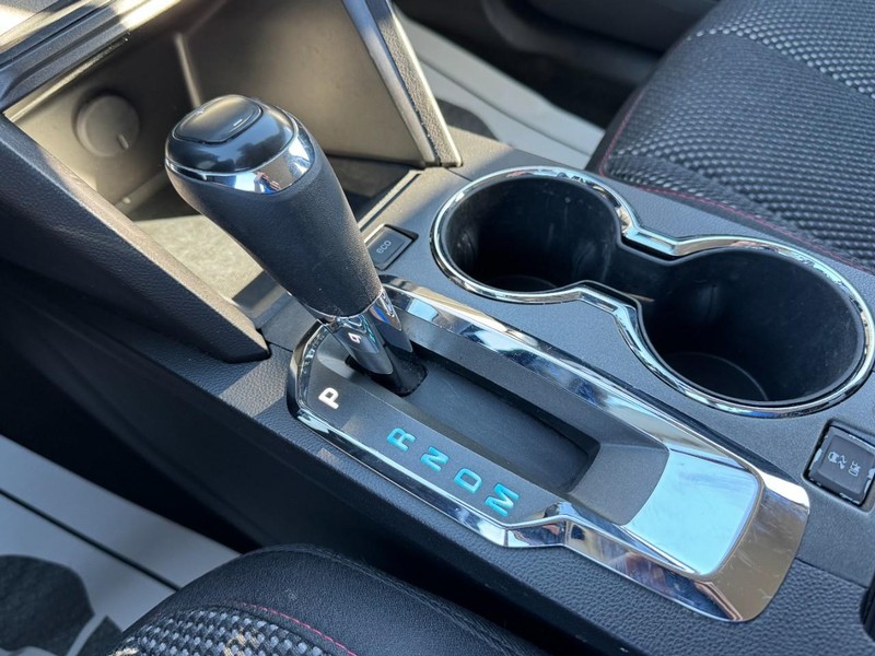 Chevrolet Equinox Vehicle Full-screen Gallery Image 19