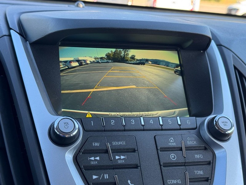Chevrolet Equinox Vehicle Full-screen Gallery Image 20