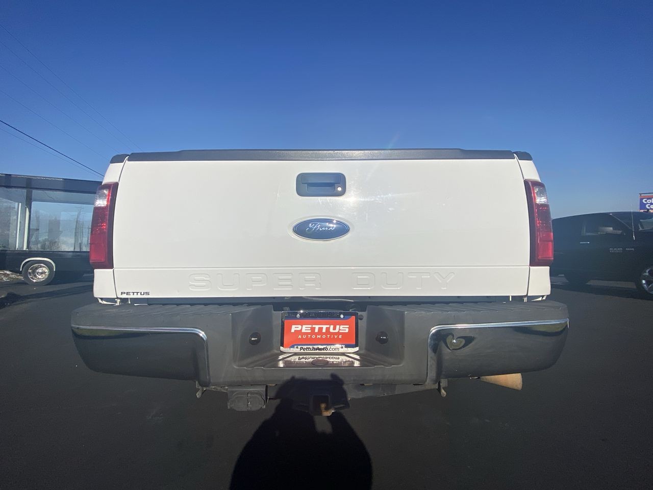 2008 White Ford Super Duty F-250 SRW XL RWD Truck