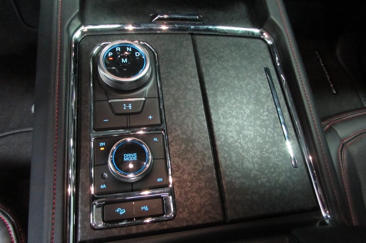 2024 Star White Metallic Tri-Coat Ford Expedition Max Limited 4X4 SUV