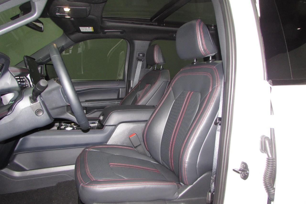 2024 Star White Metallic Tri-Coat Ford Expedition Max Limited 4X4 SUV