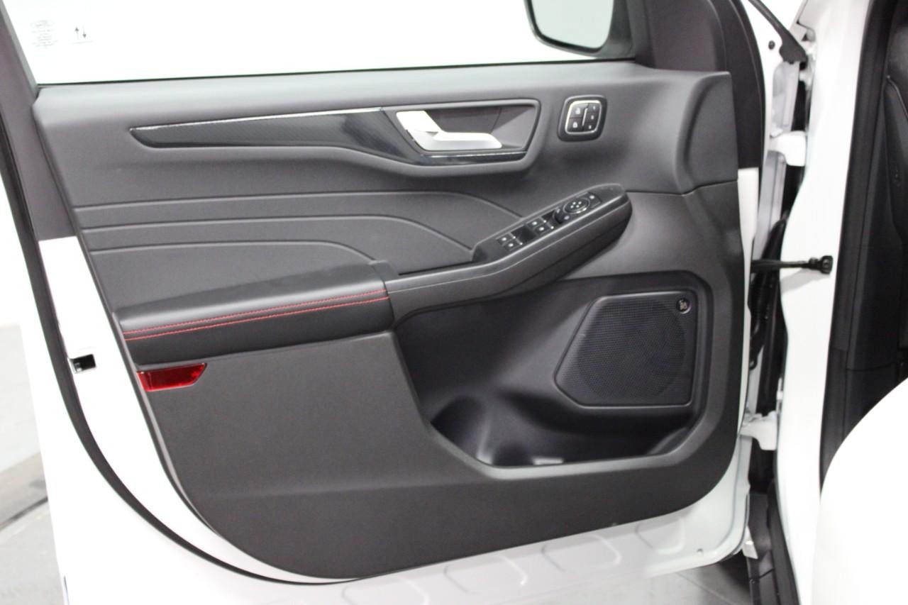 2024 Star White Metallic Tri-Coat Ford Escape ST-Line Select AWD SUV