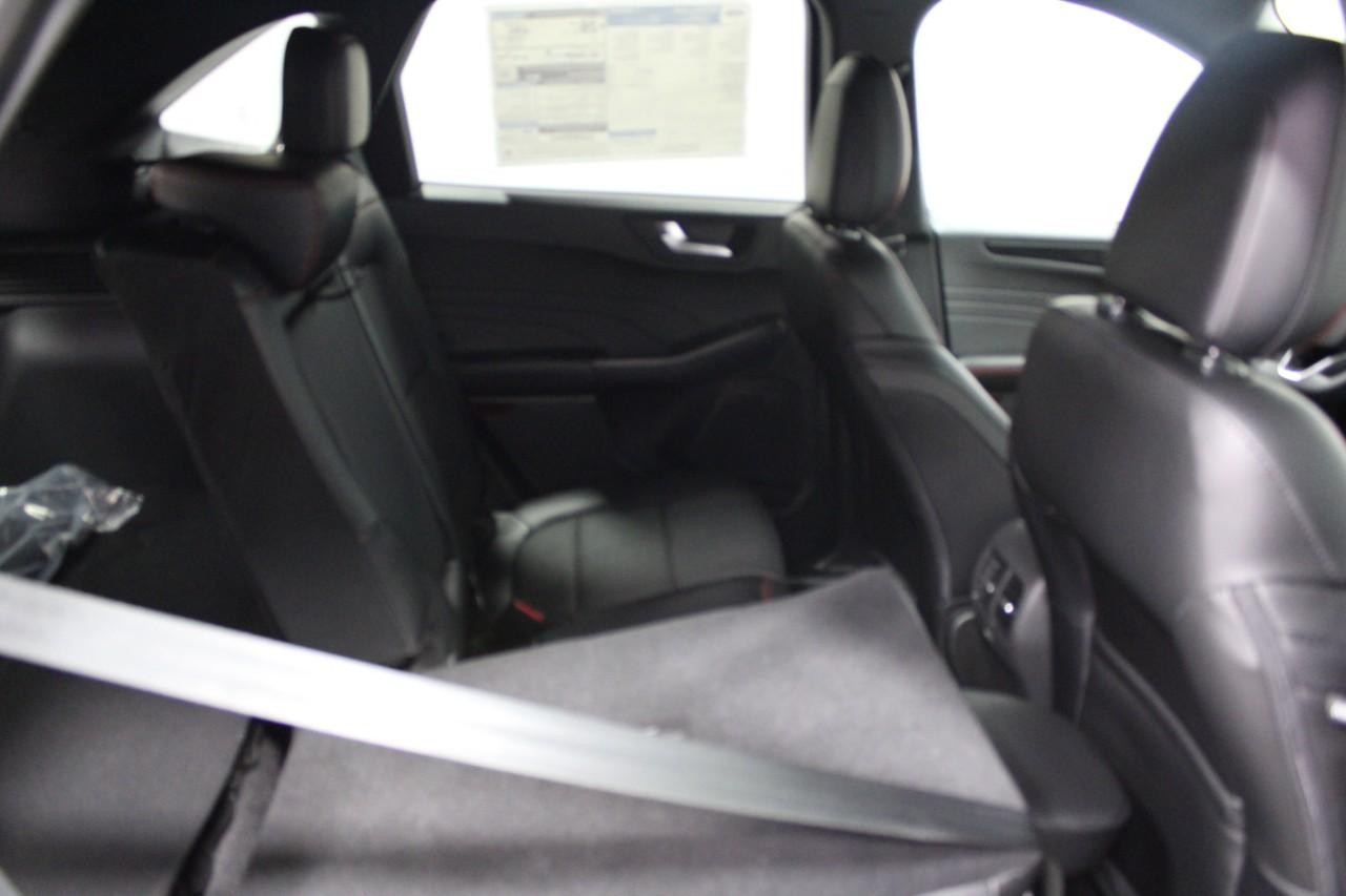 2024 Star White Metallic Tri-Coat Ford Escape ST-Line Select AWD SUV