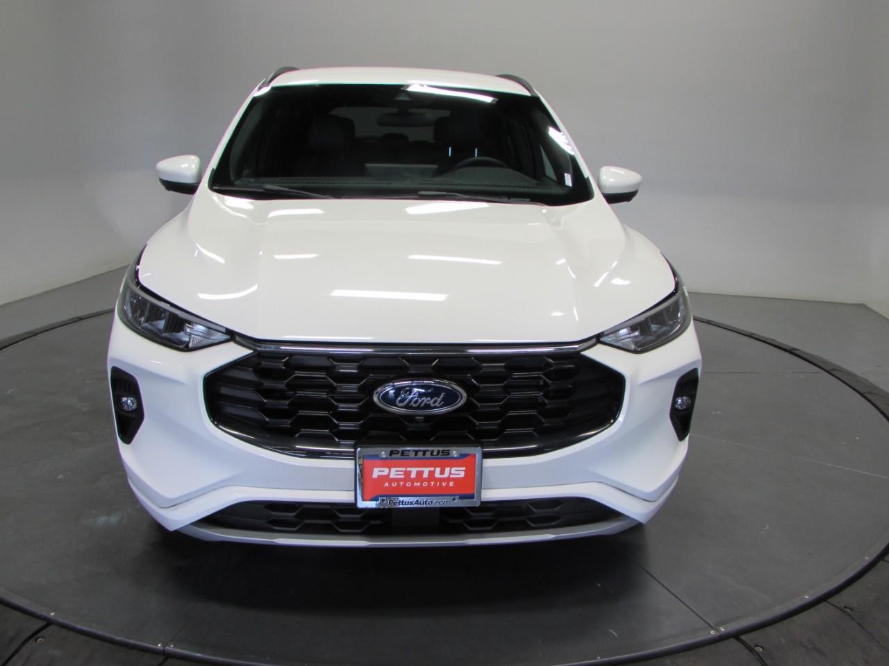 Ford Escape Vehicle Full-screen Gallery Image 22