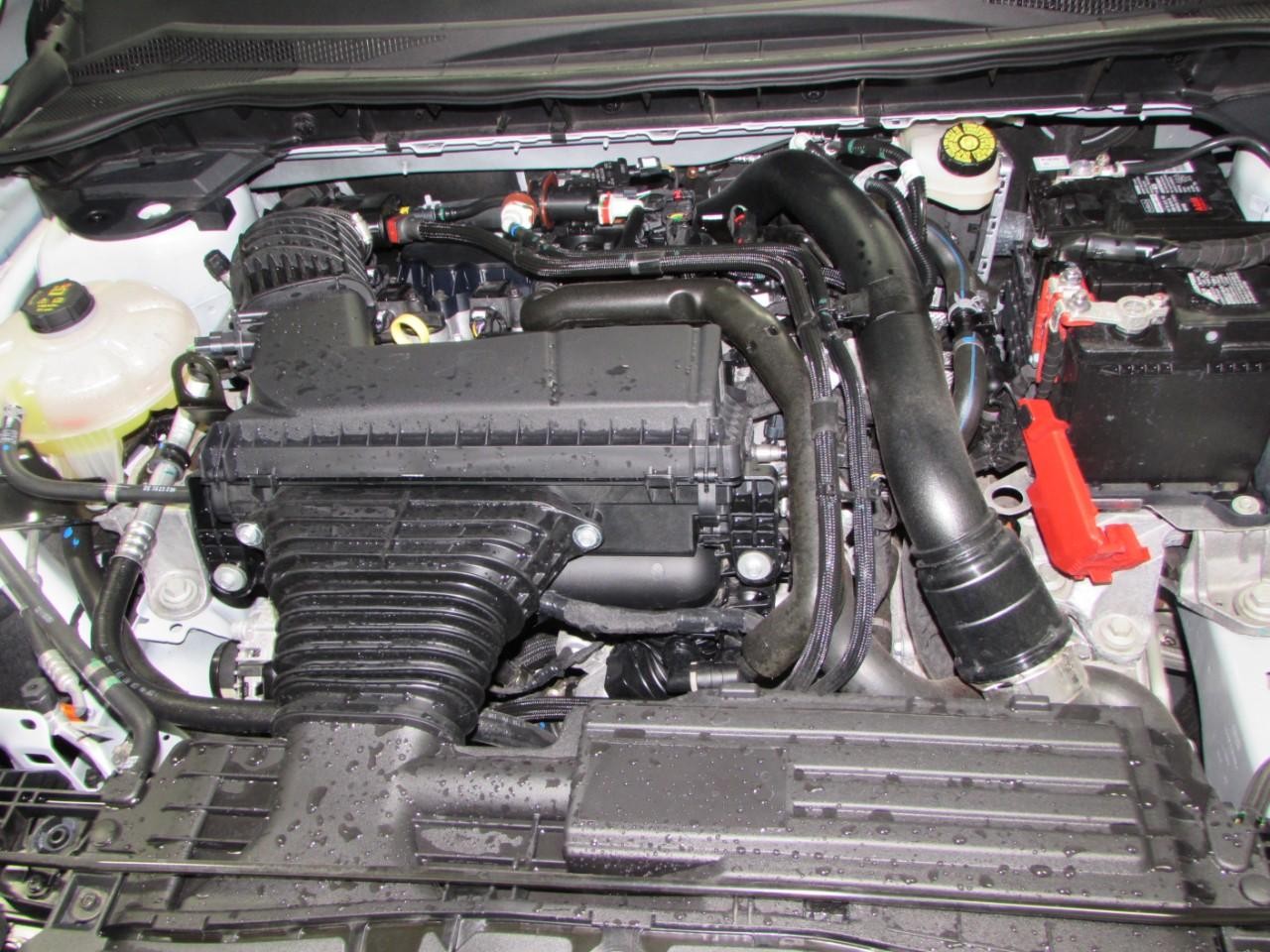 Ford Escape Vehicle Full-screen Gallery Image 29