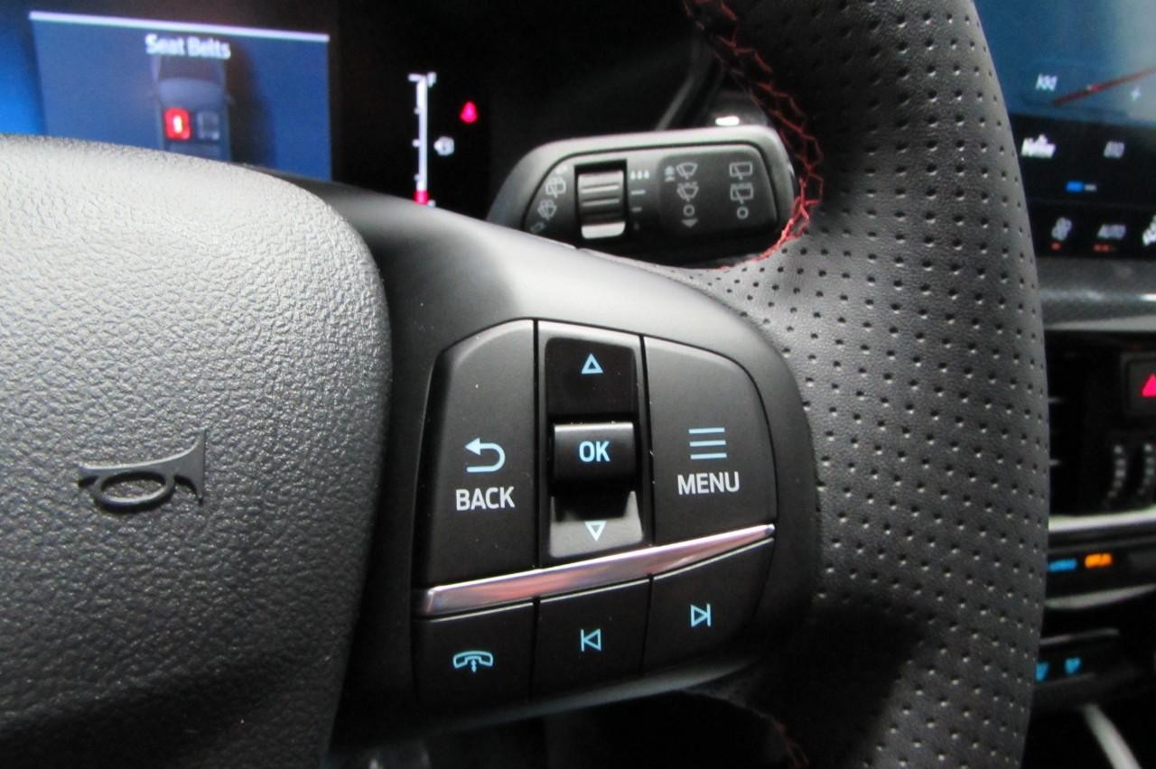 2024 Star White Metallic Tri-Coat Ford Escape ST-Line Select AWD SUV