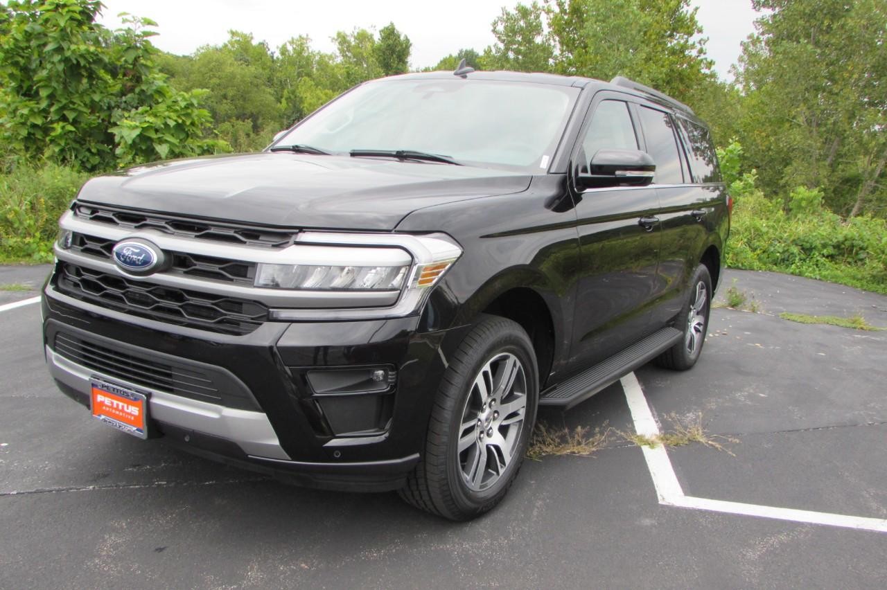 2024 Agate Black Metallic Ford Expedition XLT 4X4 SUV