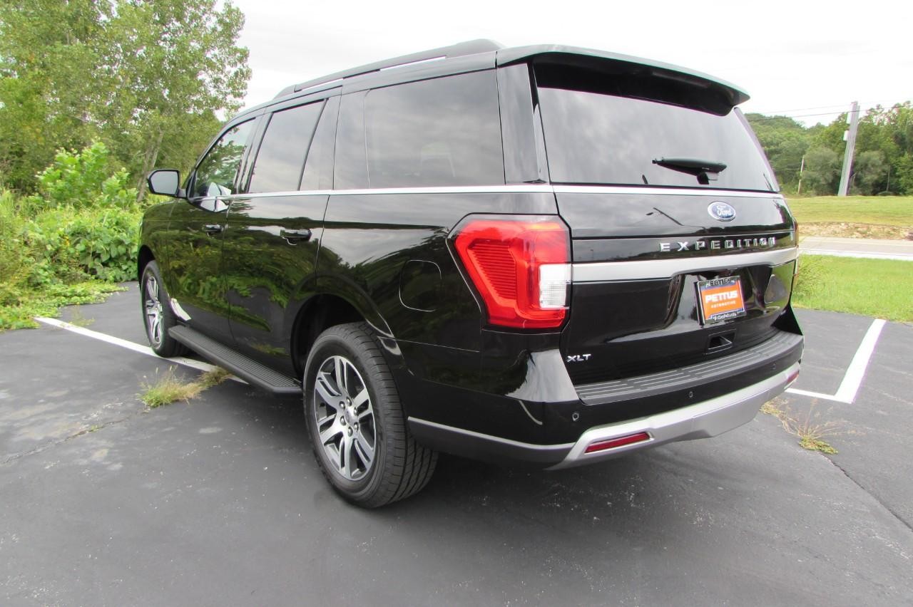 2024 Agate Black Metallic Ford Expedition XLT 4X4 SUV
