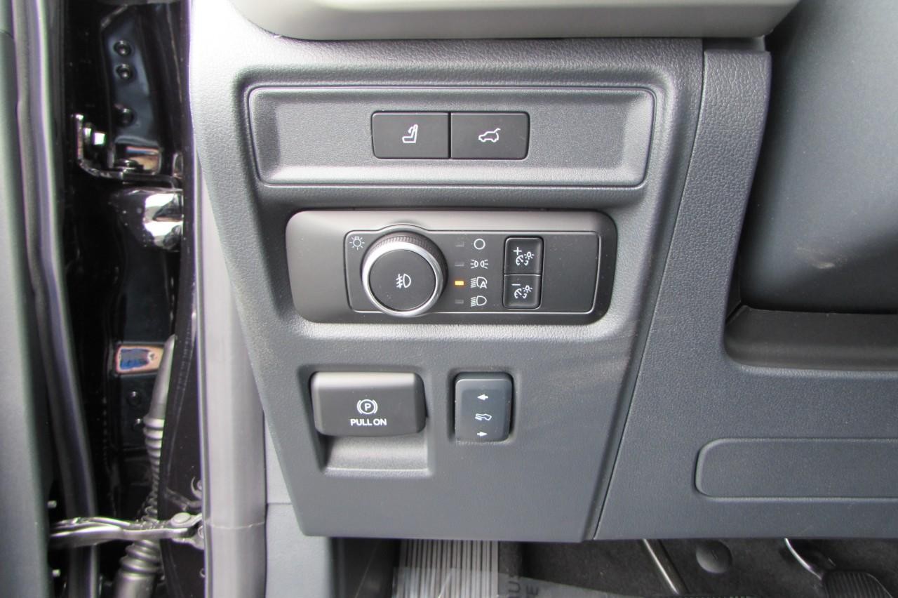 2024 Agate Black Metallic Ford Expedition XLT 4X4 SUV