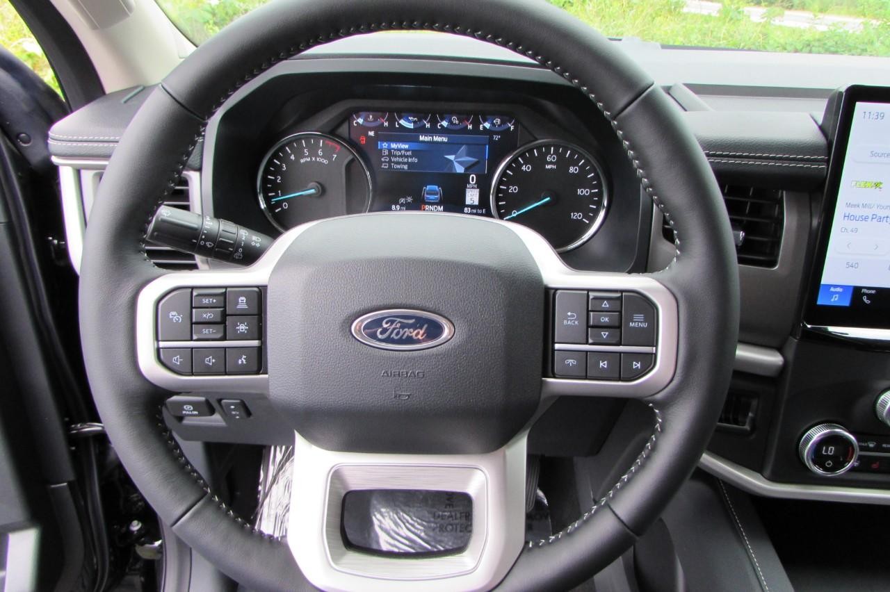 2024 Agate Black Metallic Ford Expedition XLT 4X4 SUV