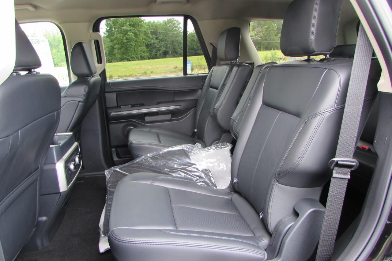 2024 Agate Black Metallic Ford Expedition XLT 4X4 SUV