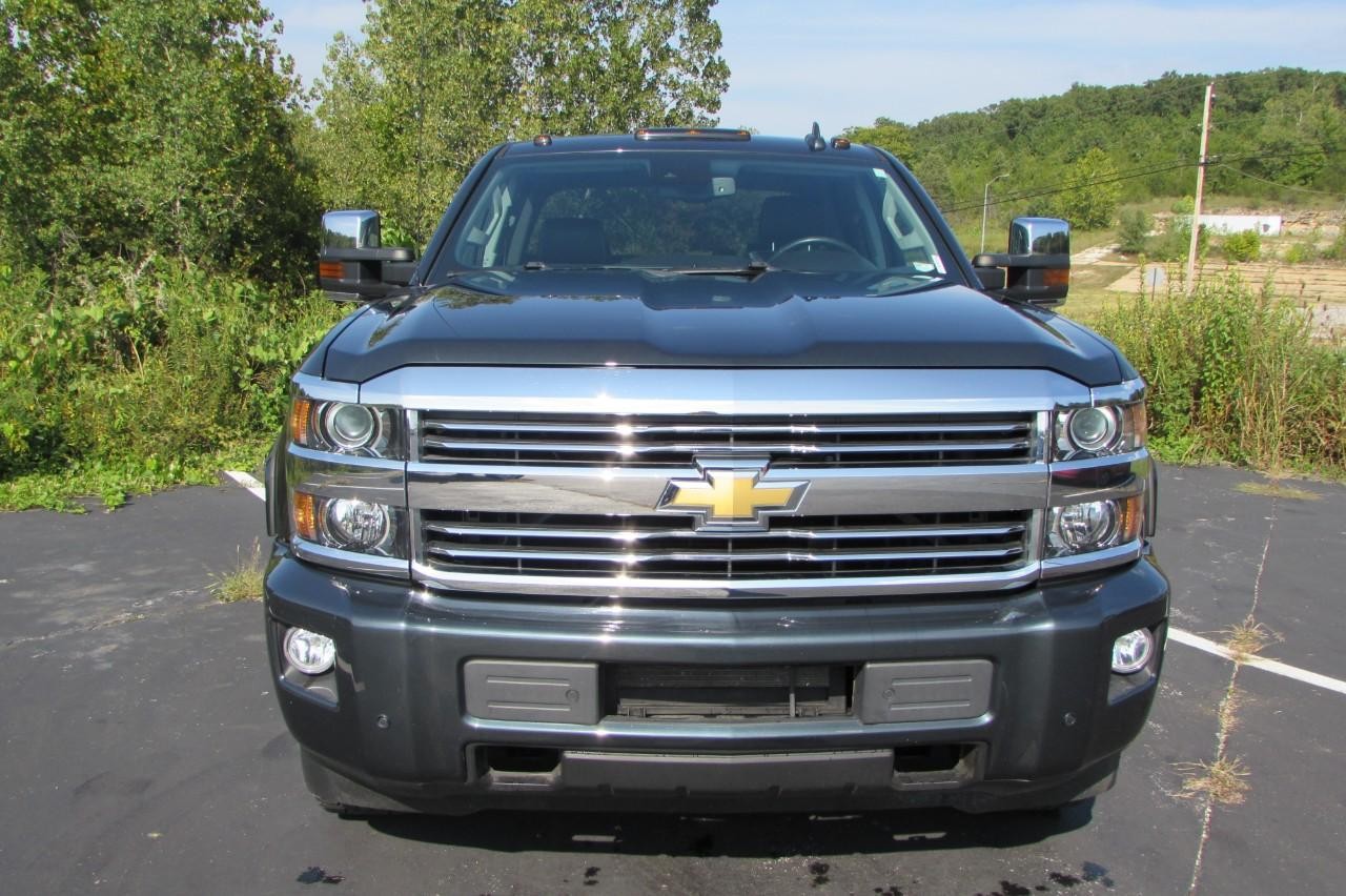 2017 Black Chevrolet Silverado 3500HD High Country 4X4 Truck