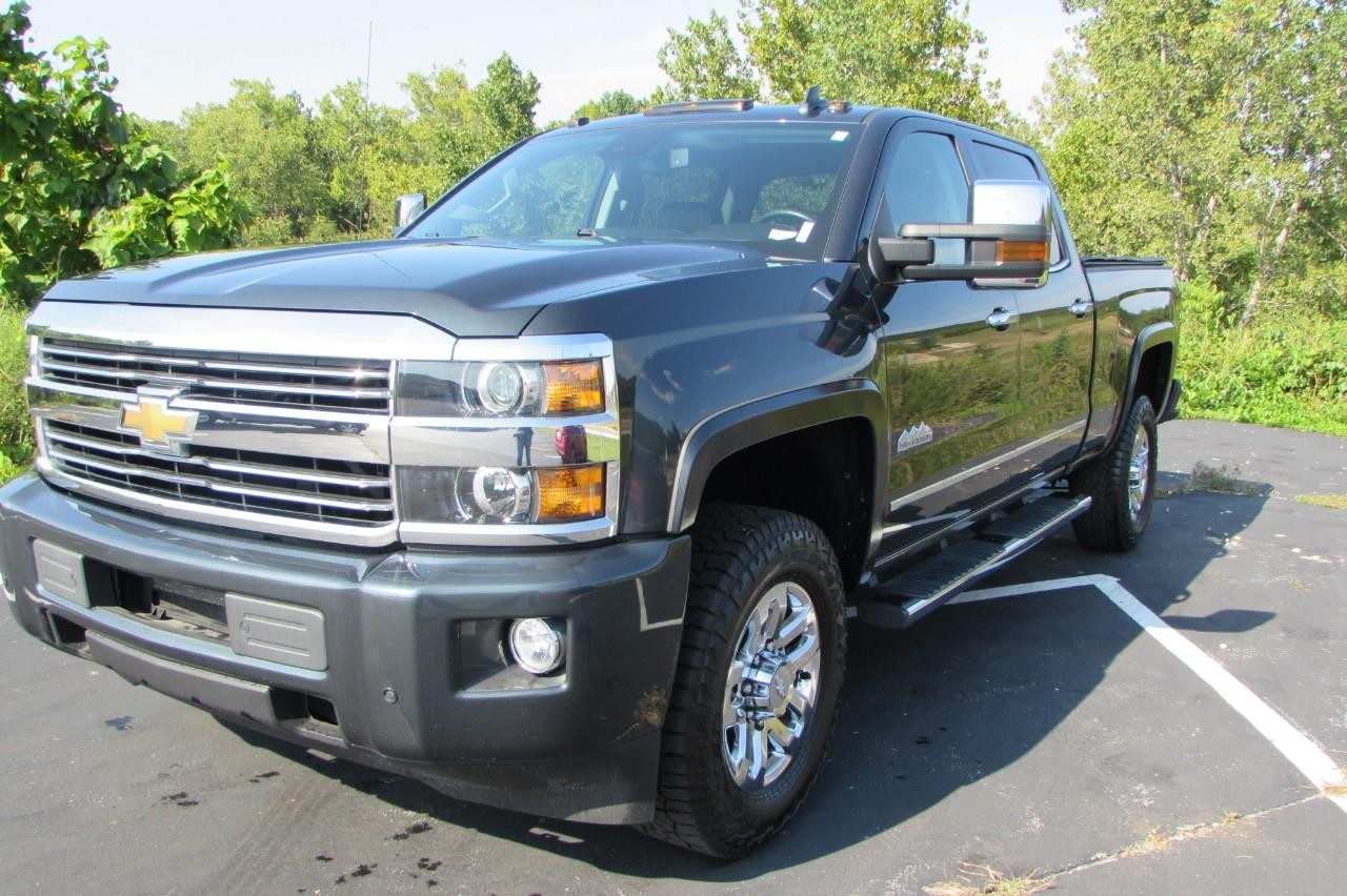 2017 Black Chevrolet Silverado 3500HD High Country 4X4 Truck