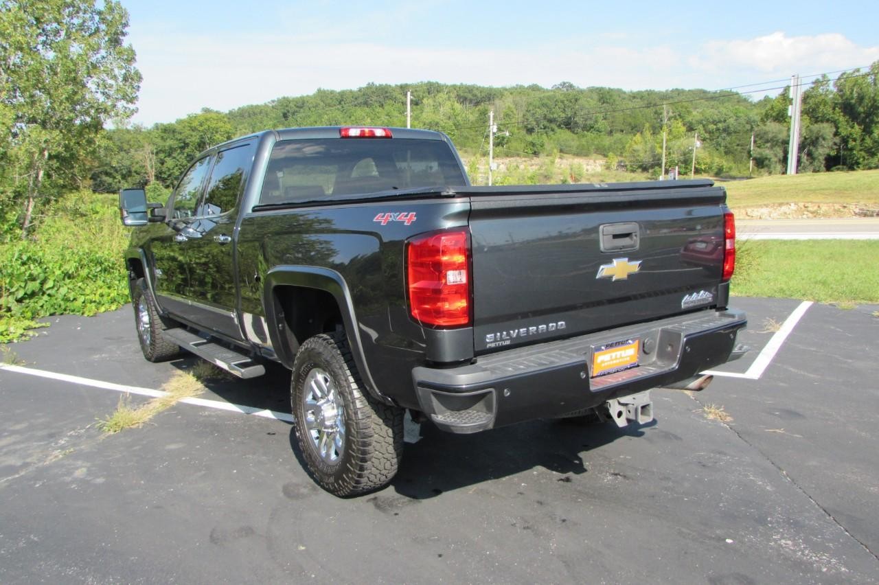 2017 Black Chevrolet Silverado 3500HD High Country 4X4 Truck