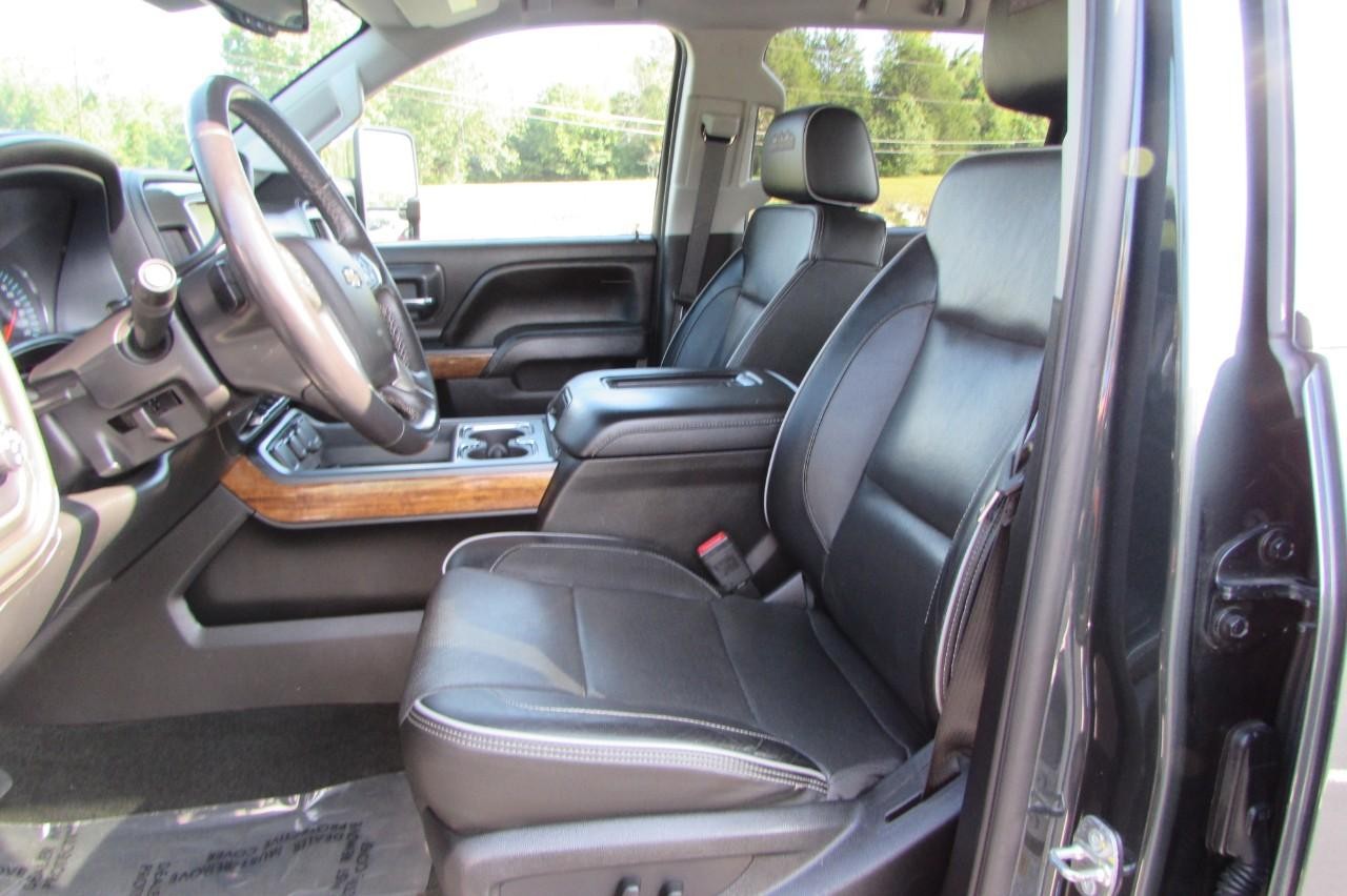 2017 Black Chevrolet Silverado 3500HD High Country 4X4 Truck