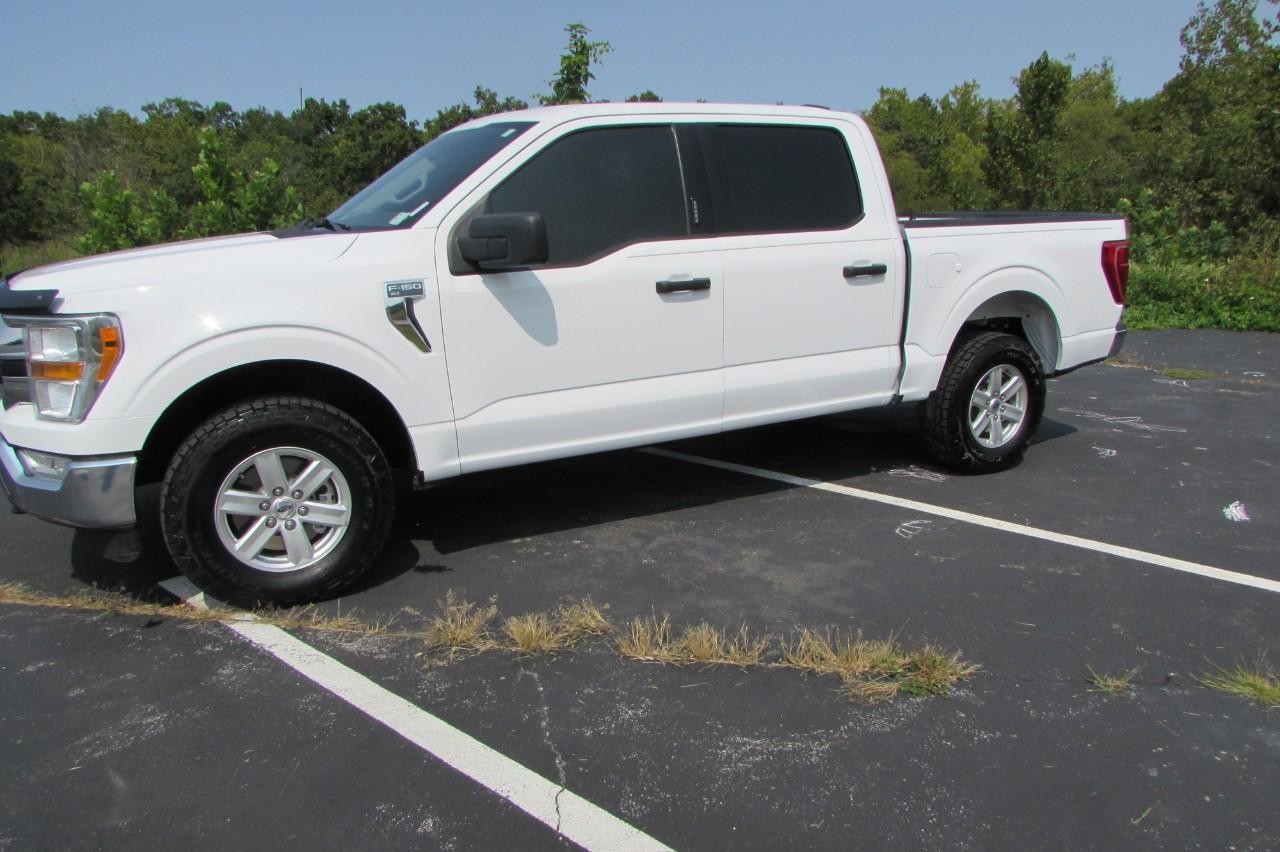 2022 Oxford White Ford F-150 XLT 4X4 Truck
