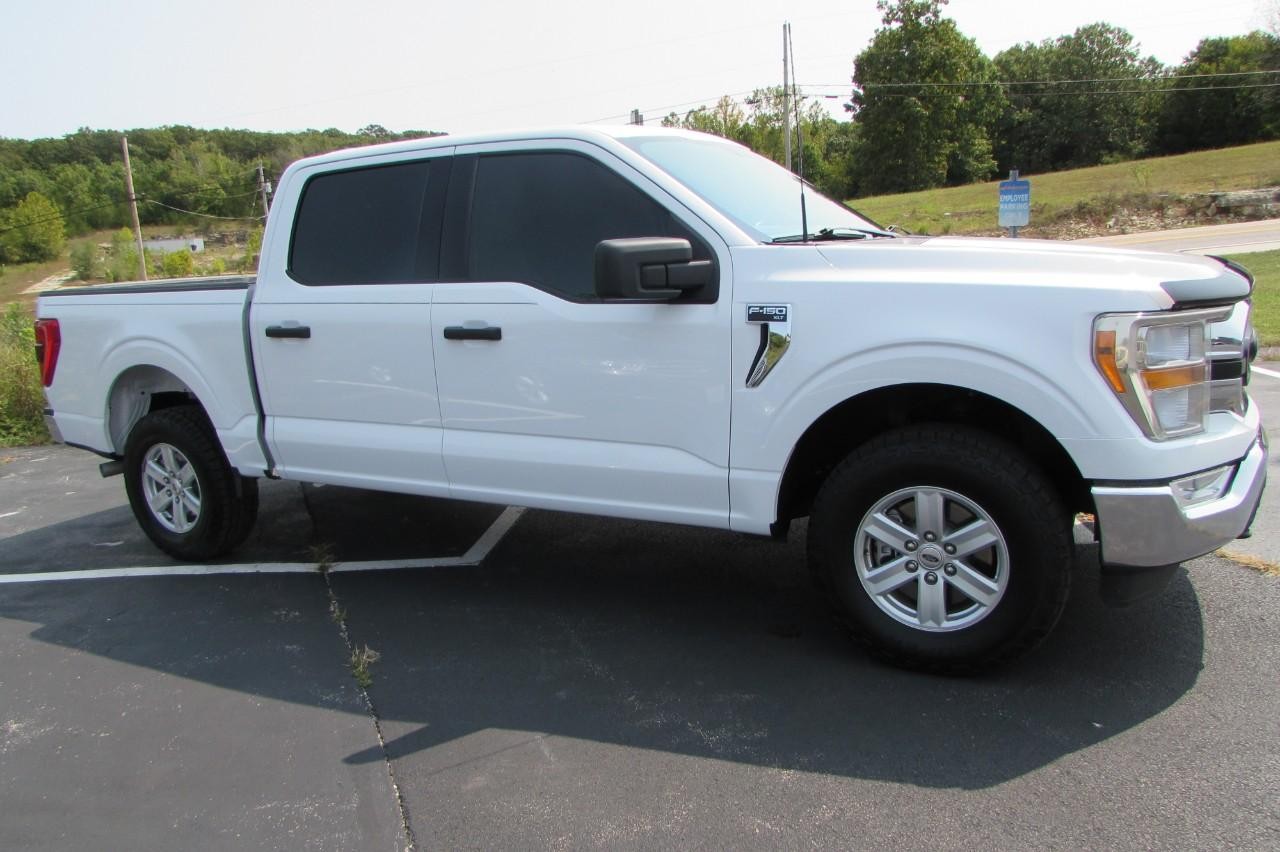 2022 Oxford White Ford F-150 XLT 4X4 Truck