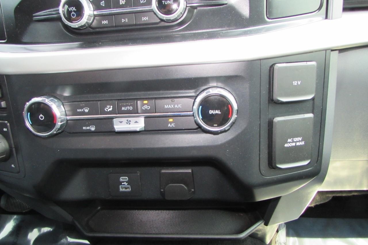 2022 Oxford White Ford F-150 XLT 4X4 Truck