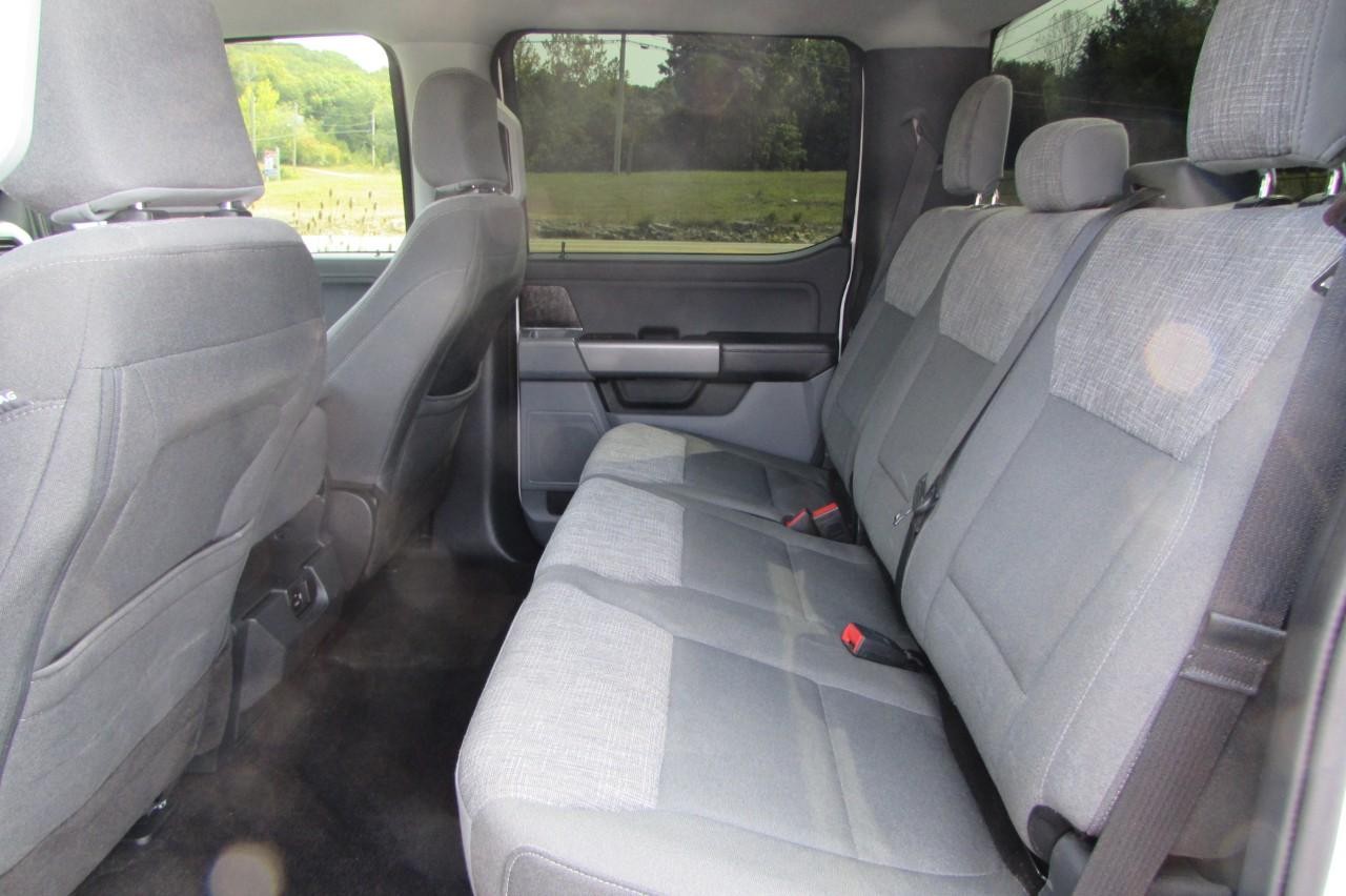 2022 Oxford White Ford F-150 XLT 4X4 Truck
