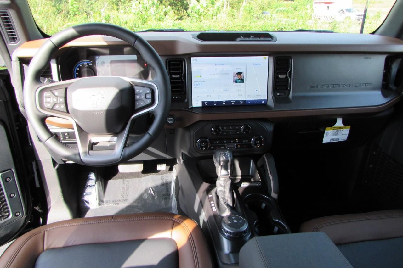 2024 Shadow Black Ford Bronco Outer Banks 4X4 SUV