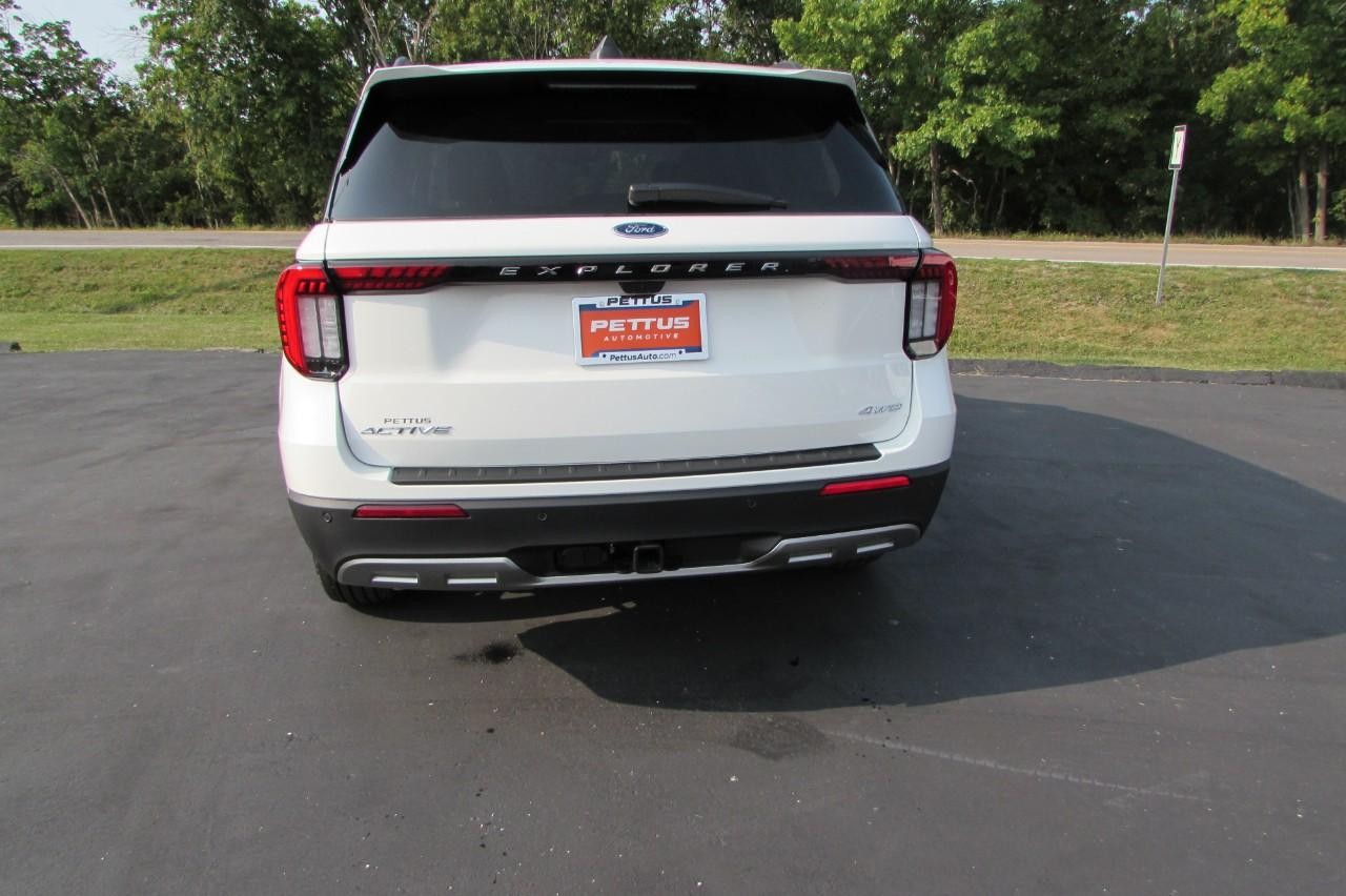 2025 Star White Metallic Tri-Coat Ford Explorer Active 4X4 SUV