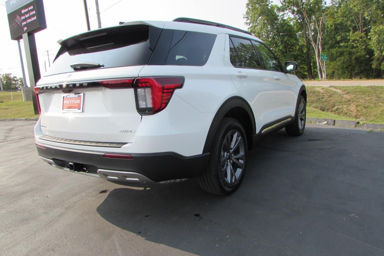 2025 Star White Metallic Tri-Coat Ford Explorer Active 4X4 SUV