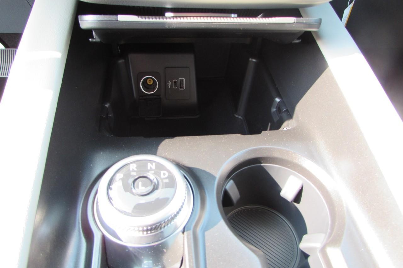 2025 Star White Metallic Tri-Coat Ford Explorer Active 4X4 SUV