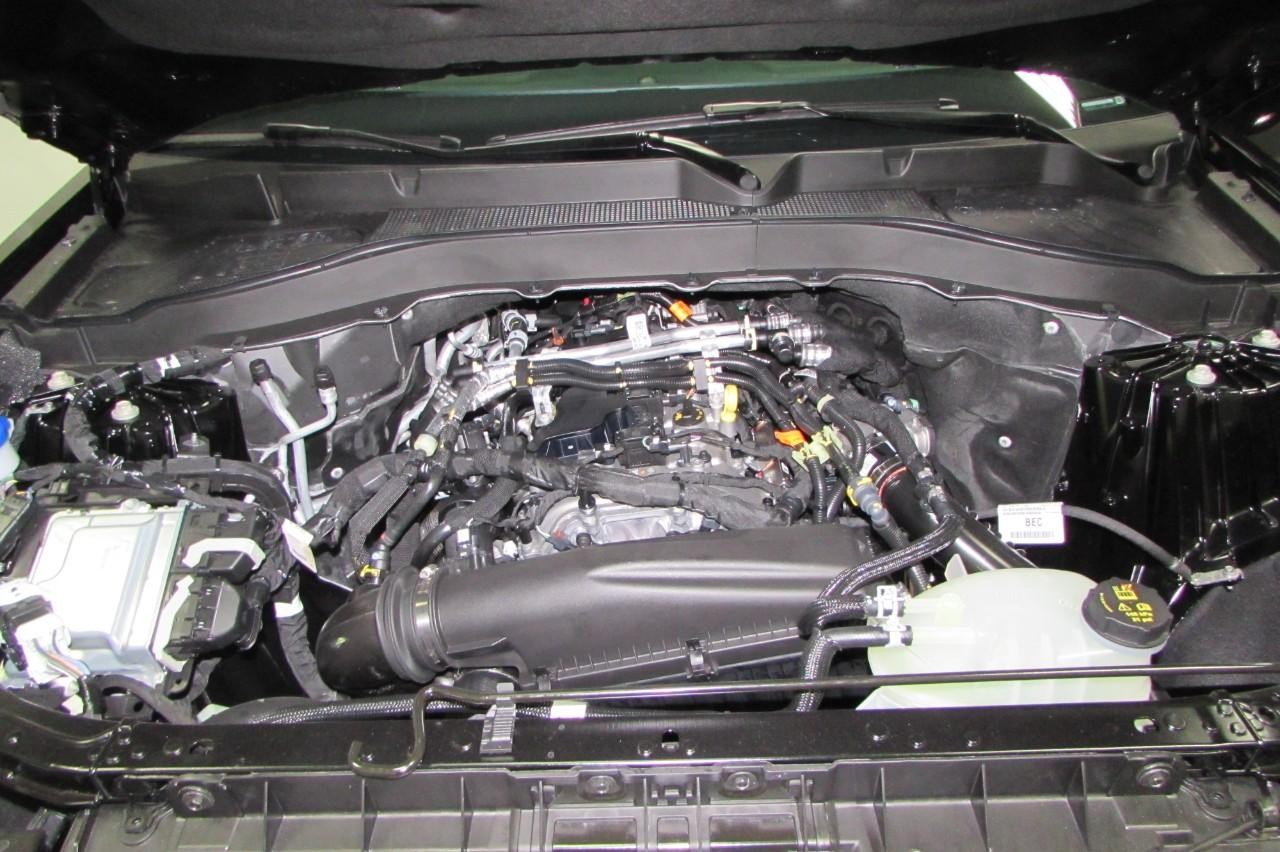 2025 Agate Black Metallic Ford Explorer Active 4X4 SUV