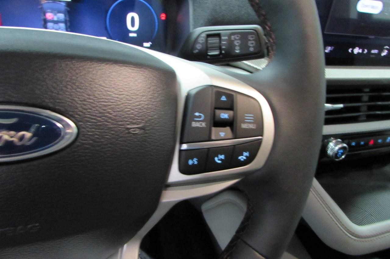 2025 Agate Black Metallic Ford Explorer Active 4X4 SUV