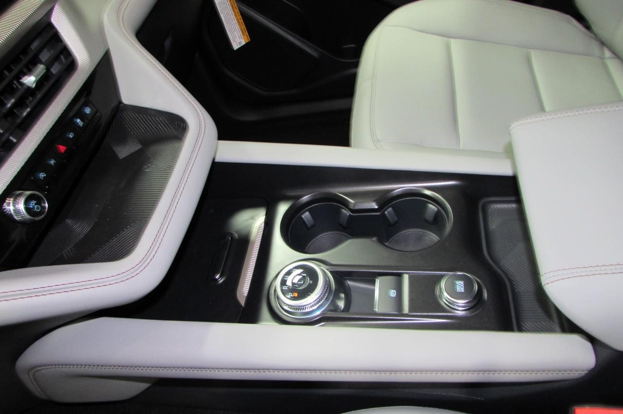 2025 Agate Black Metallic Ford Explorer Active 4X4 SUV