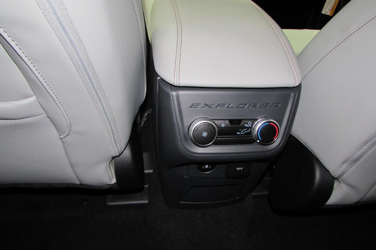2025 Agate Black Metallic Ford Explorer Active 4X4 SUV