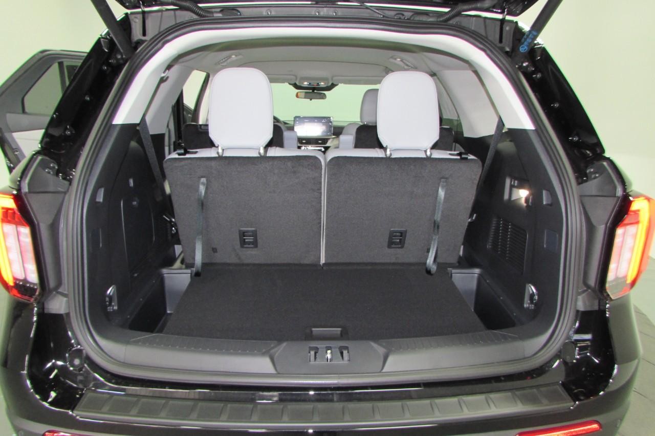 2025 Agate Black Metallic Ford Explorer Active 4X4 SUV