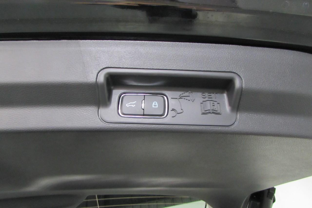 2025 Agate Black Metallic Ford Explorer Active 4X4 SUV