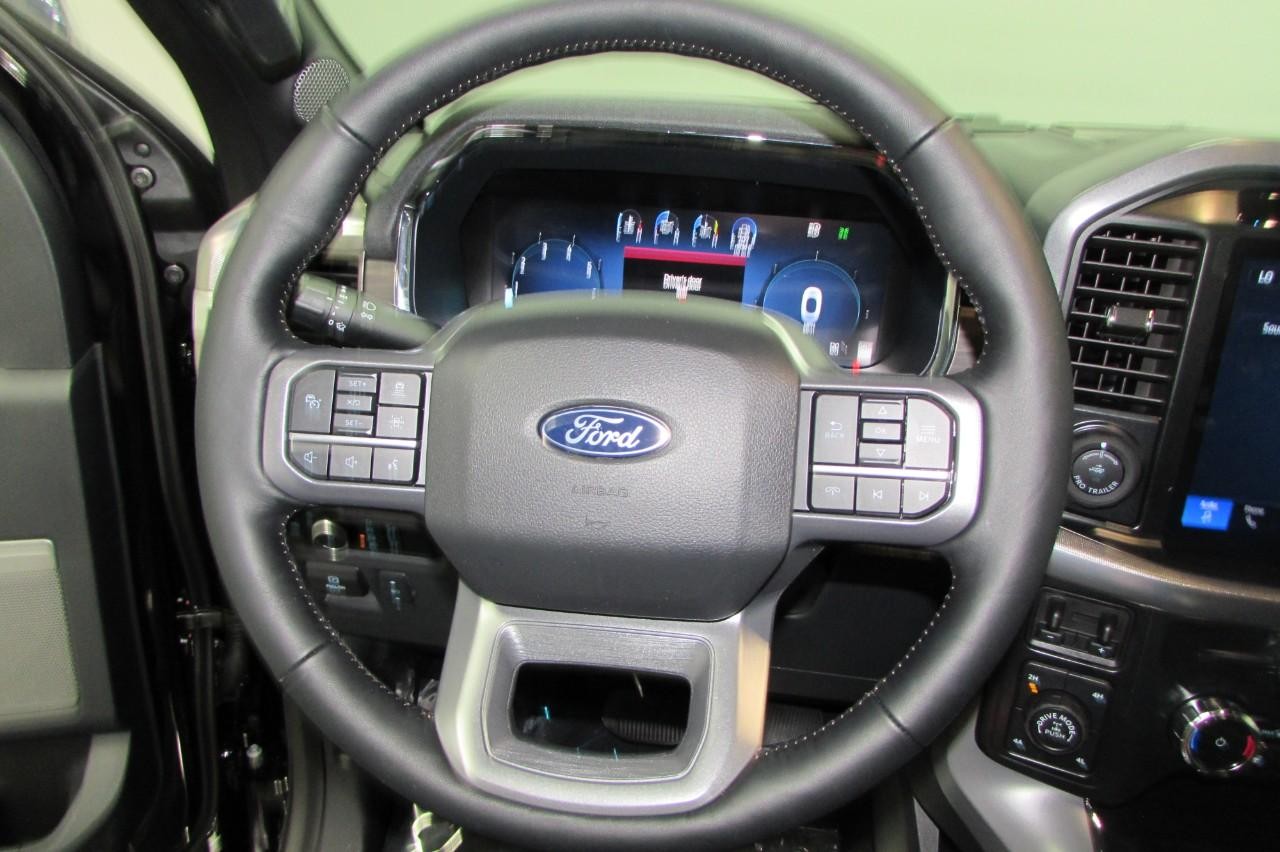 2024 Agate Black Metallic Ford F-150 LARIAT 4X4 Truck