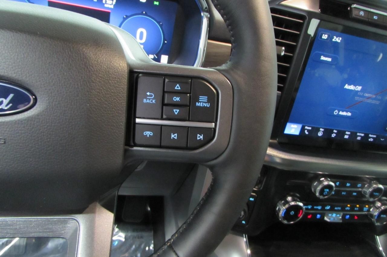 2024 Agate Black Metallic Ford F-150 LARIAT 4X4 Truck