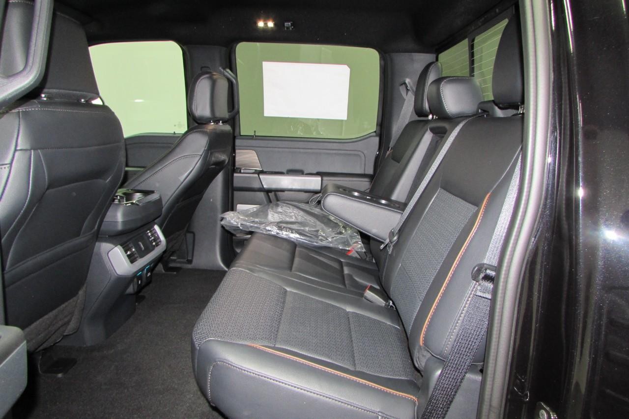 2024 Agate Black Metallic Ford F-150 LARIAT 4X4 Truck