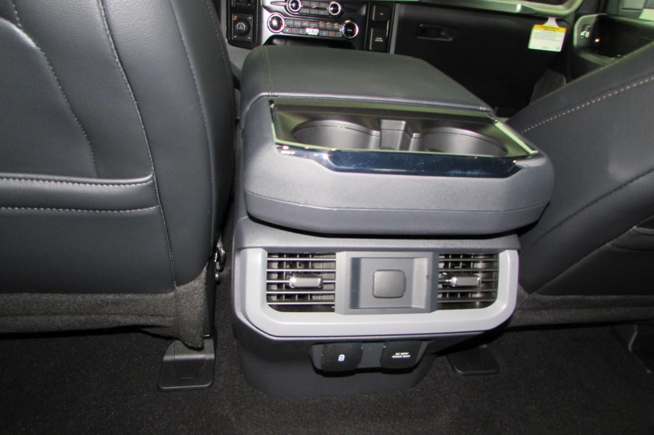 2024 Agate Black Metallic Ford F-150 LARIAT 4X4 Truck