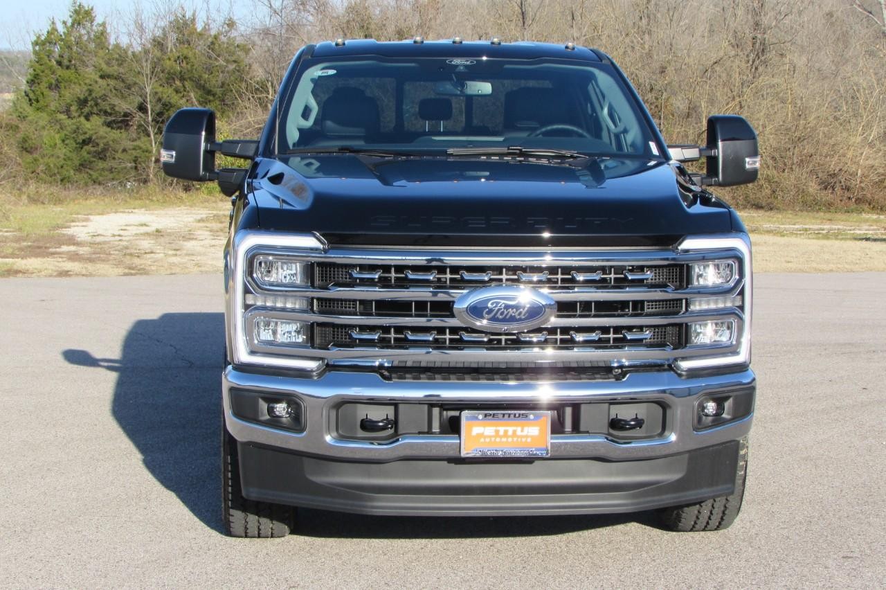 2024 Agate Black Metallic Ford Super Duty F-350 SRW Lariat 4X4 Truck