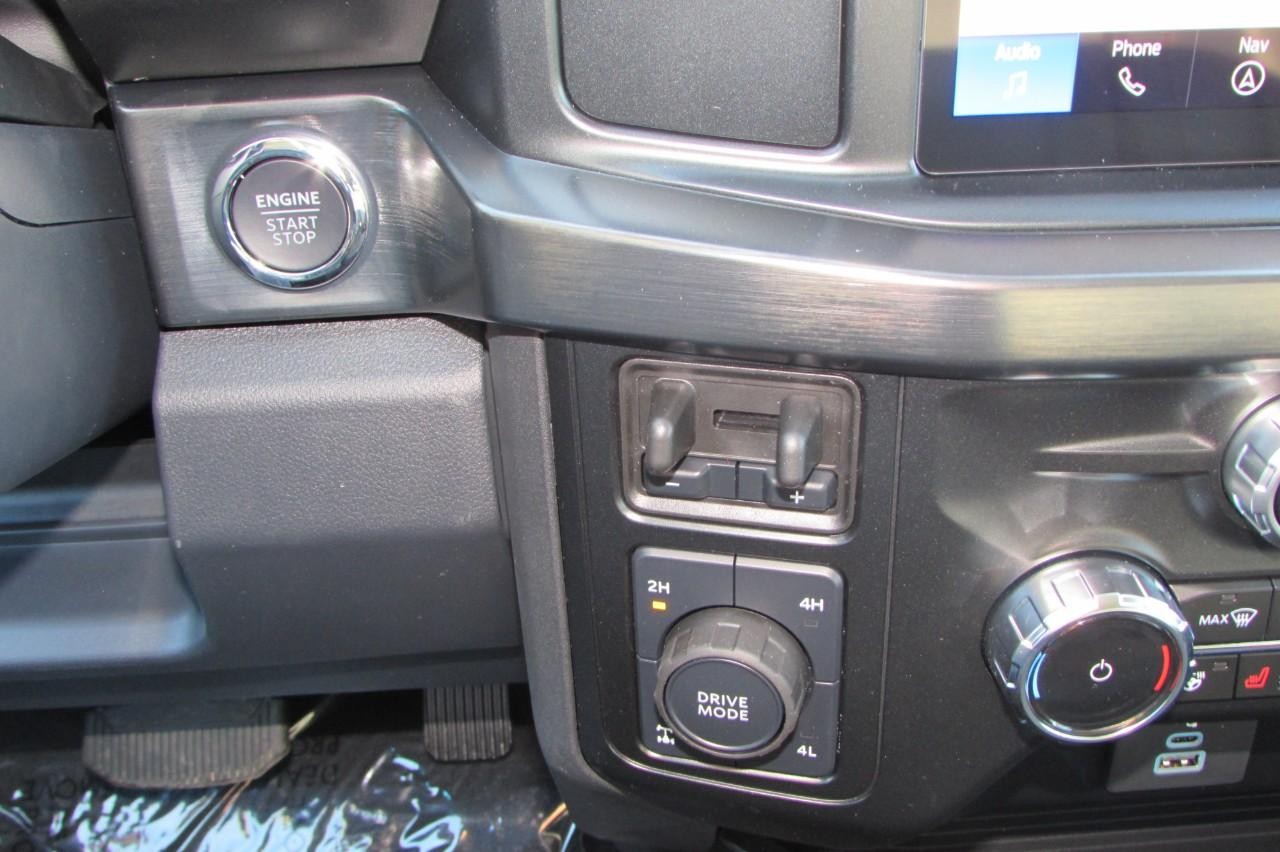 2024 Agate Black Metallic Ford Super Duty F-350 SRW Lariat 4X4 Truck