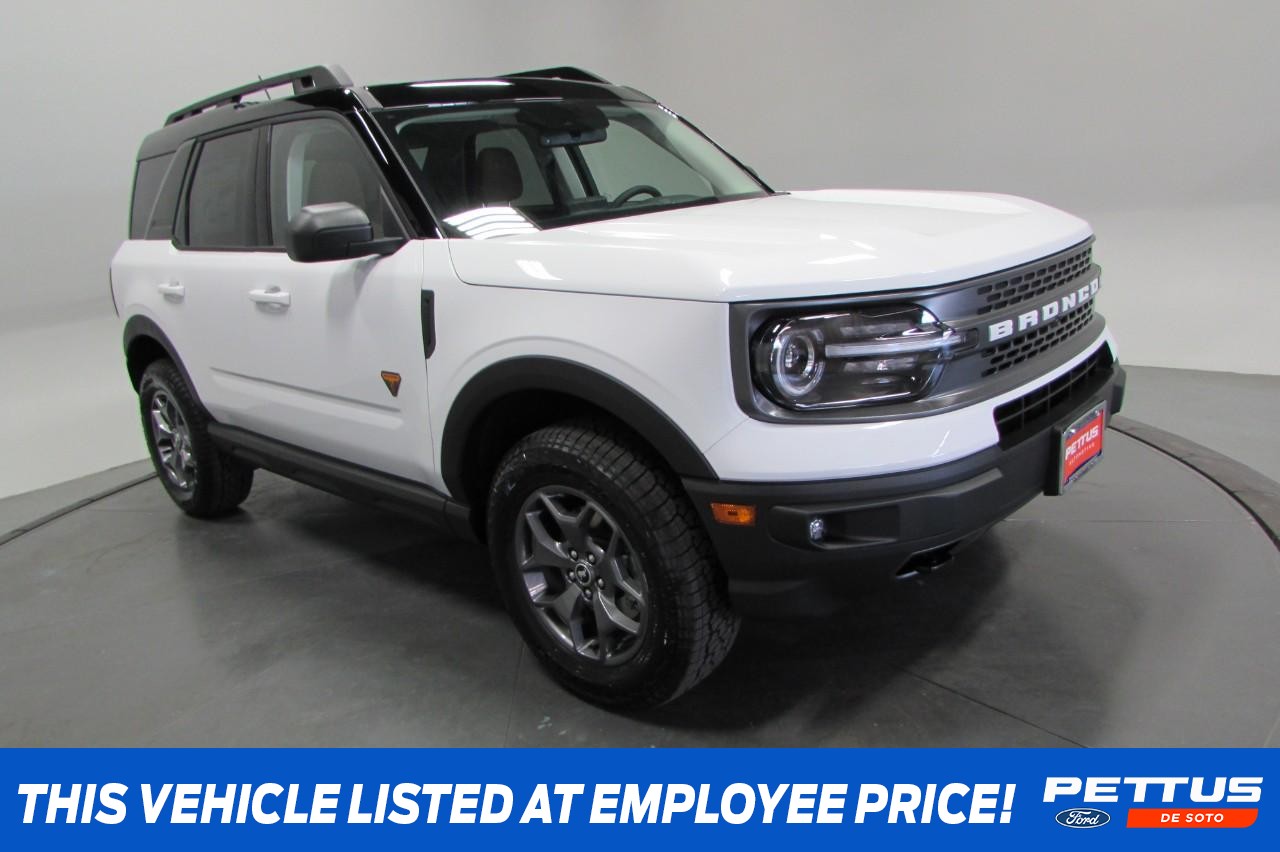 2024 Ox White Ford Bronco Sport Badlands SUV