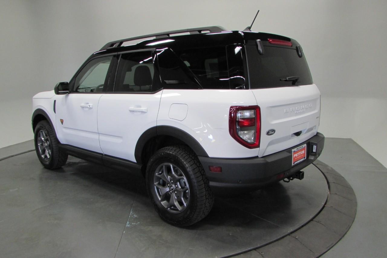 2024 Ox White Ford Bronco Sport Badlands 4X4 SUV